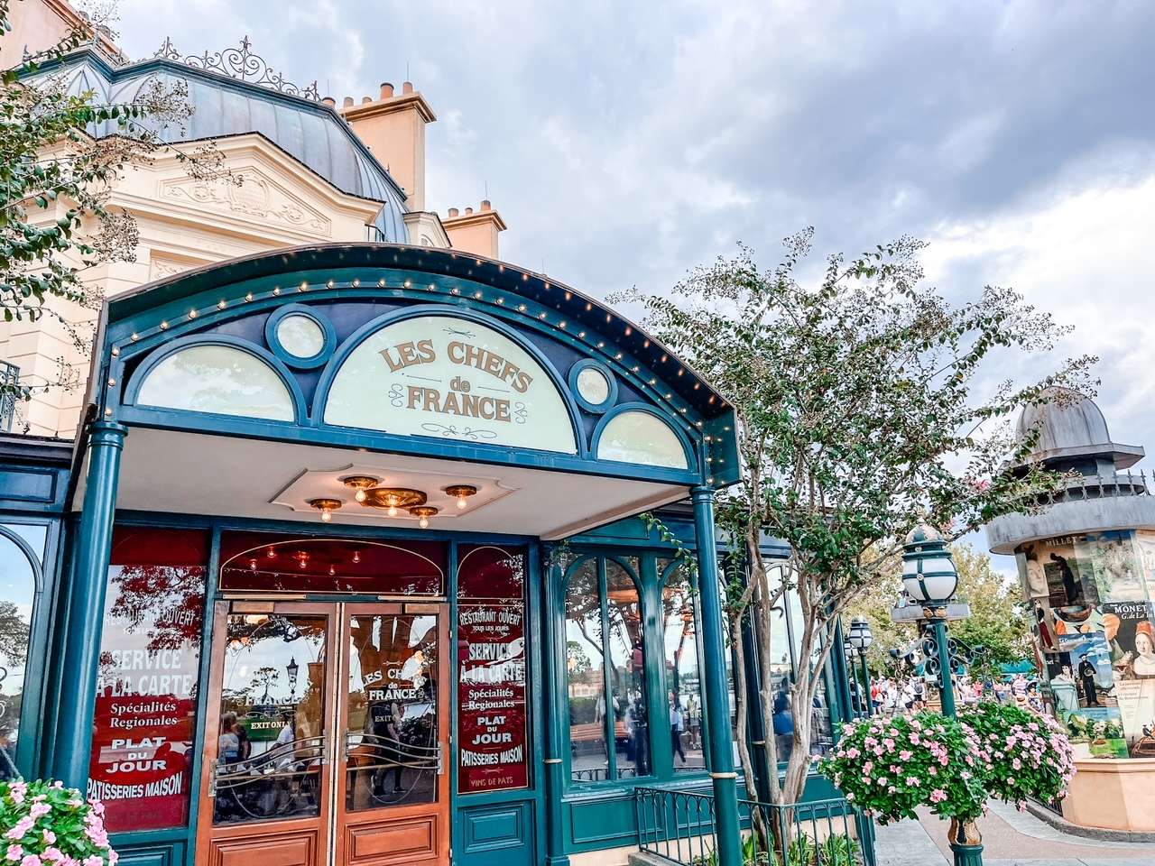 Is Chefs De France Restaurant At EPCOT Disney World Good?