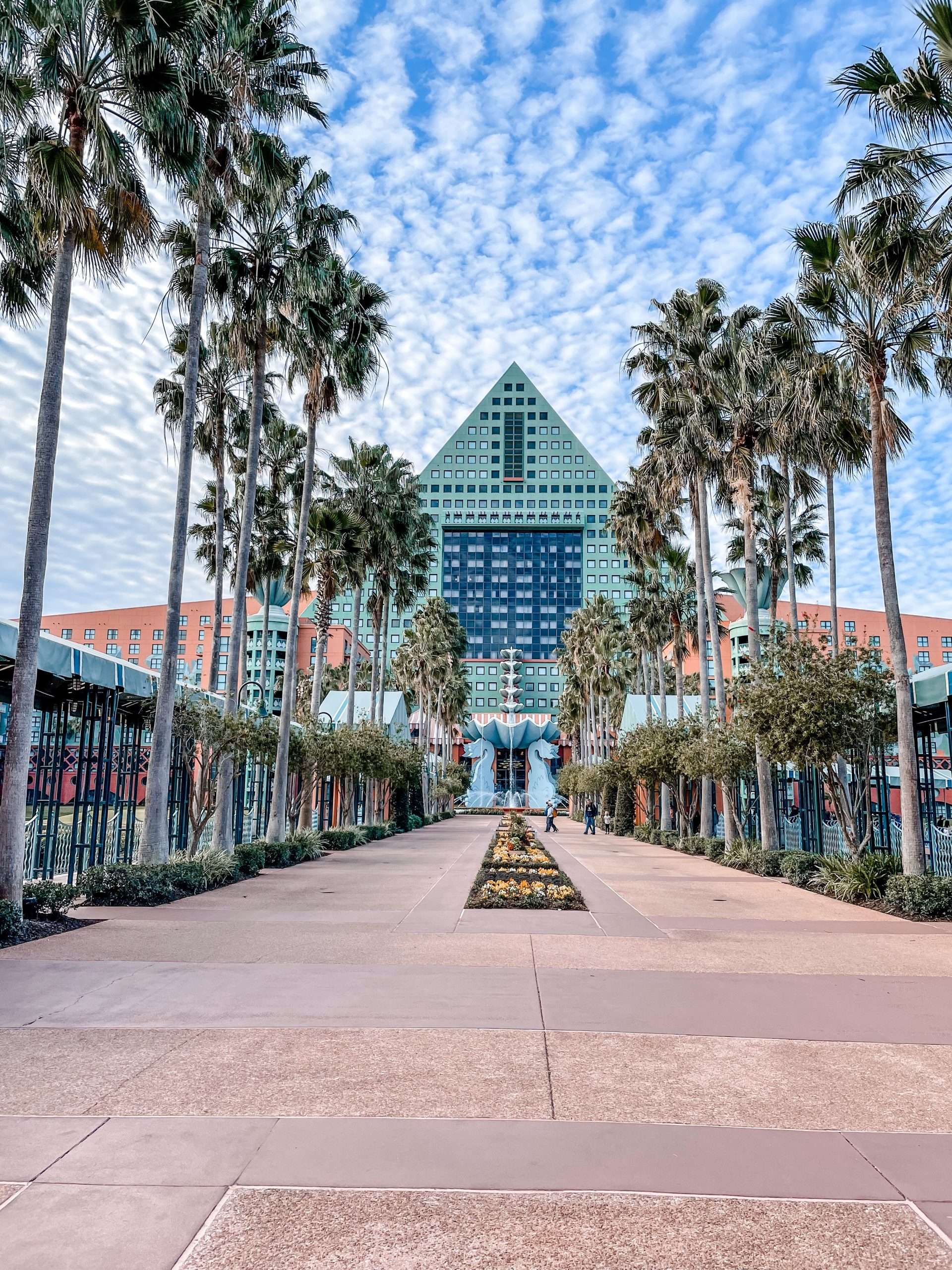 Walt Disney World Dolphin Hotel Disney Resort Review