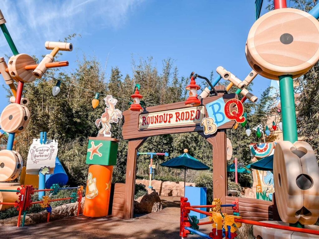 Woodys BBQ Toy Story Land