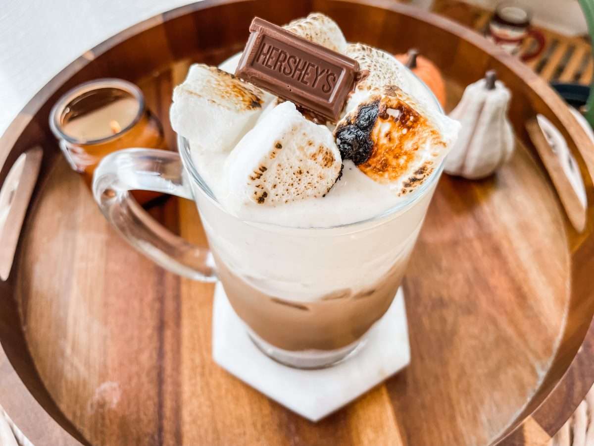 smores latte coffee disney world