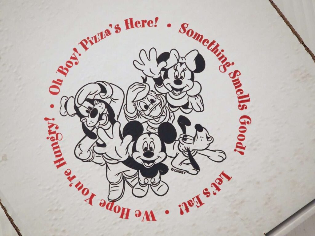 pizza at disney world