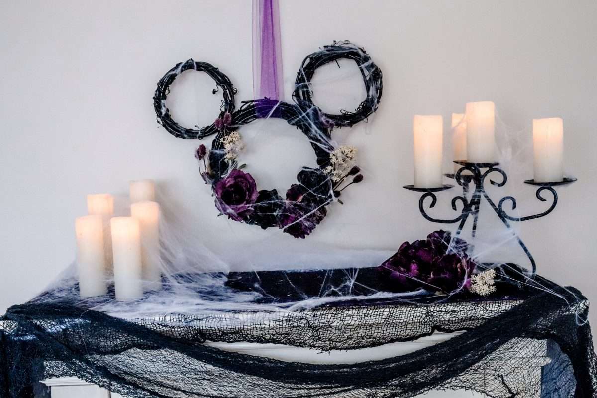 Haunted Mansion Halloween Decorations Mantel and Wreath
