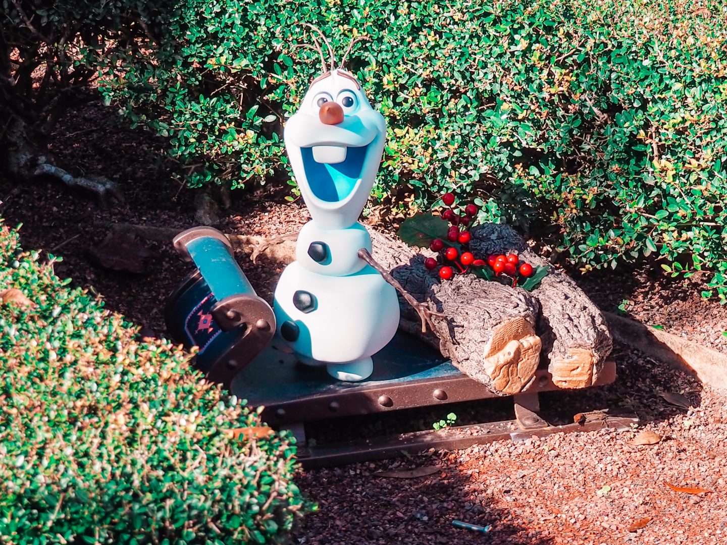 Olafs Scavenger Hunt Game Christmas at EPCOT