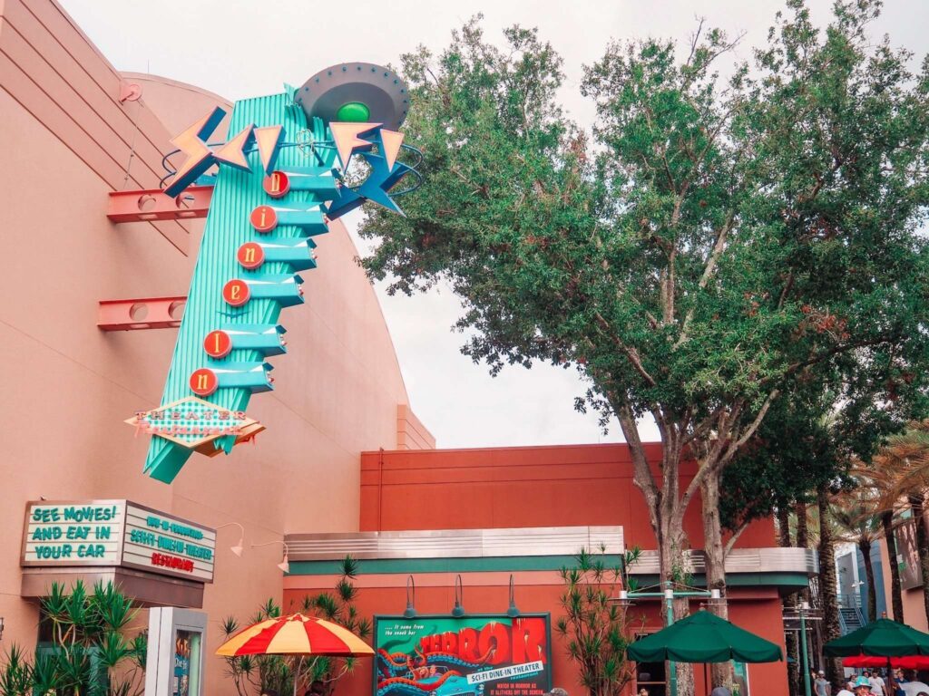 sci fi dine in theater