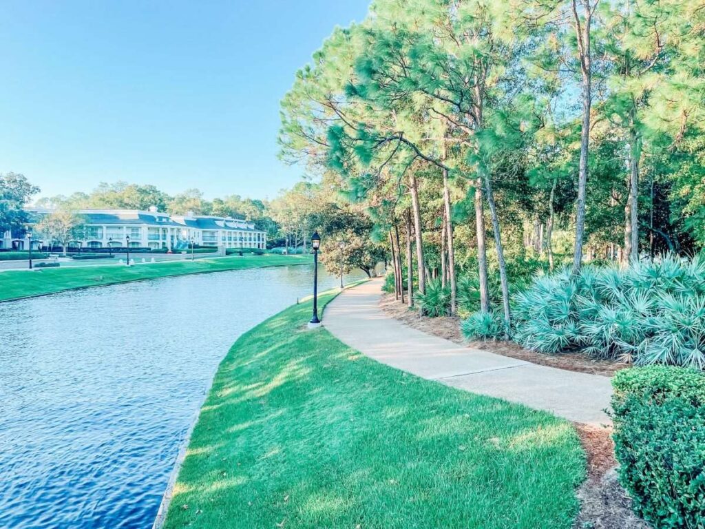 Walking Path from Port Orleans Riverside to French Quarter