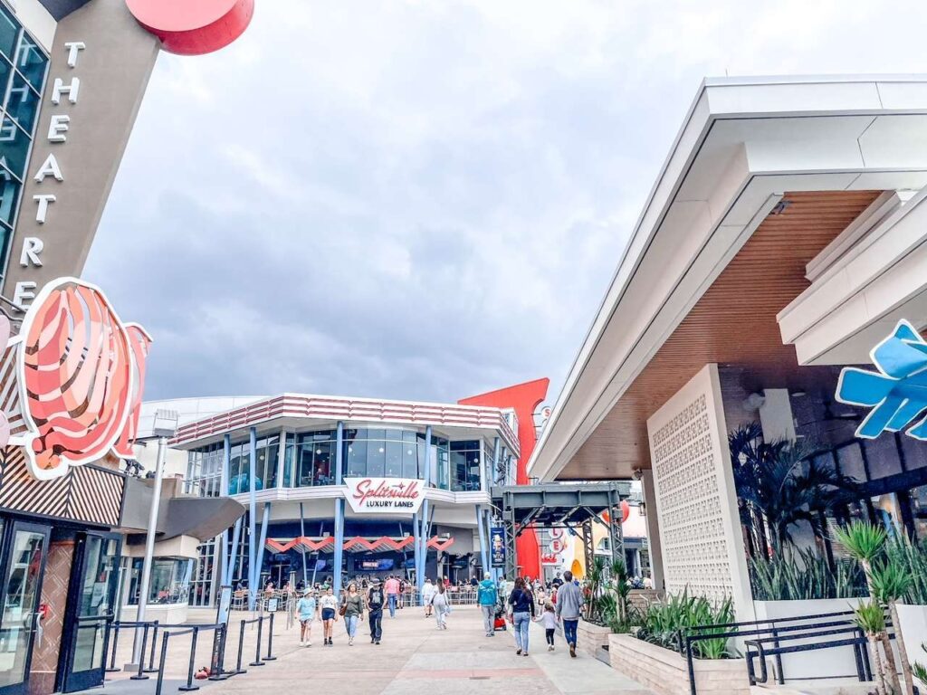 splitsville Bowling Alley Disney Springs