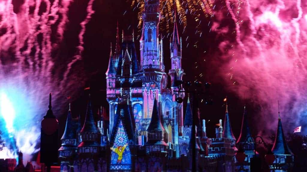 fireworks show at magic kingdom