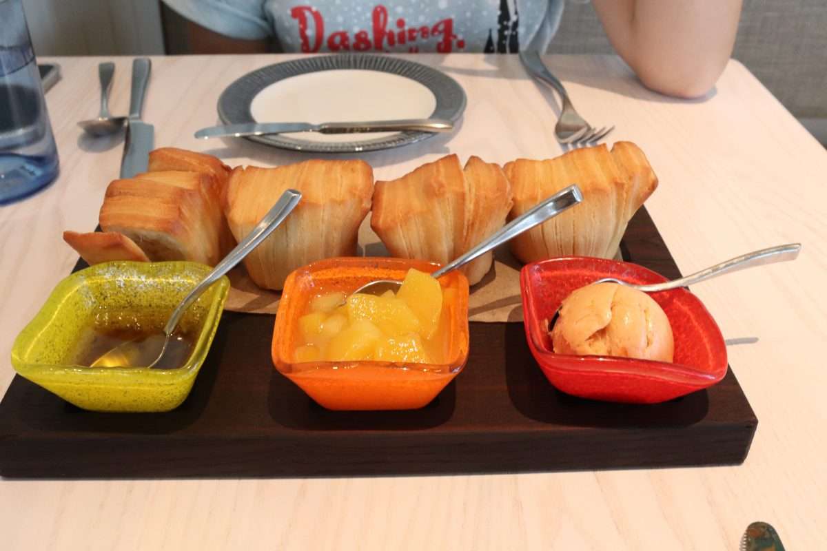 Sebastians Bistro Table service Disney