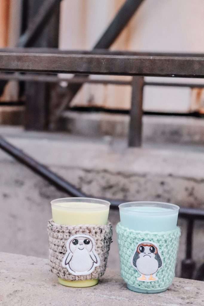 Star Wars Galaxy's Edge Green and Blue Milk Disney Snacks