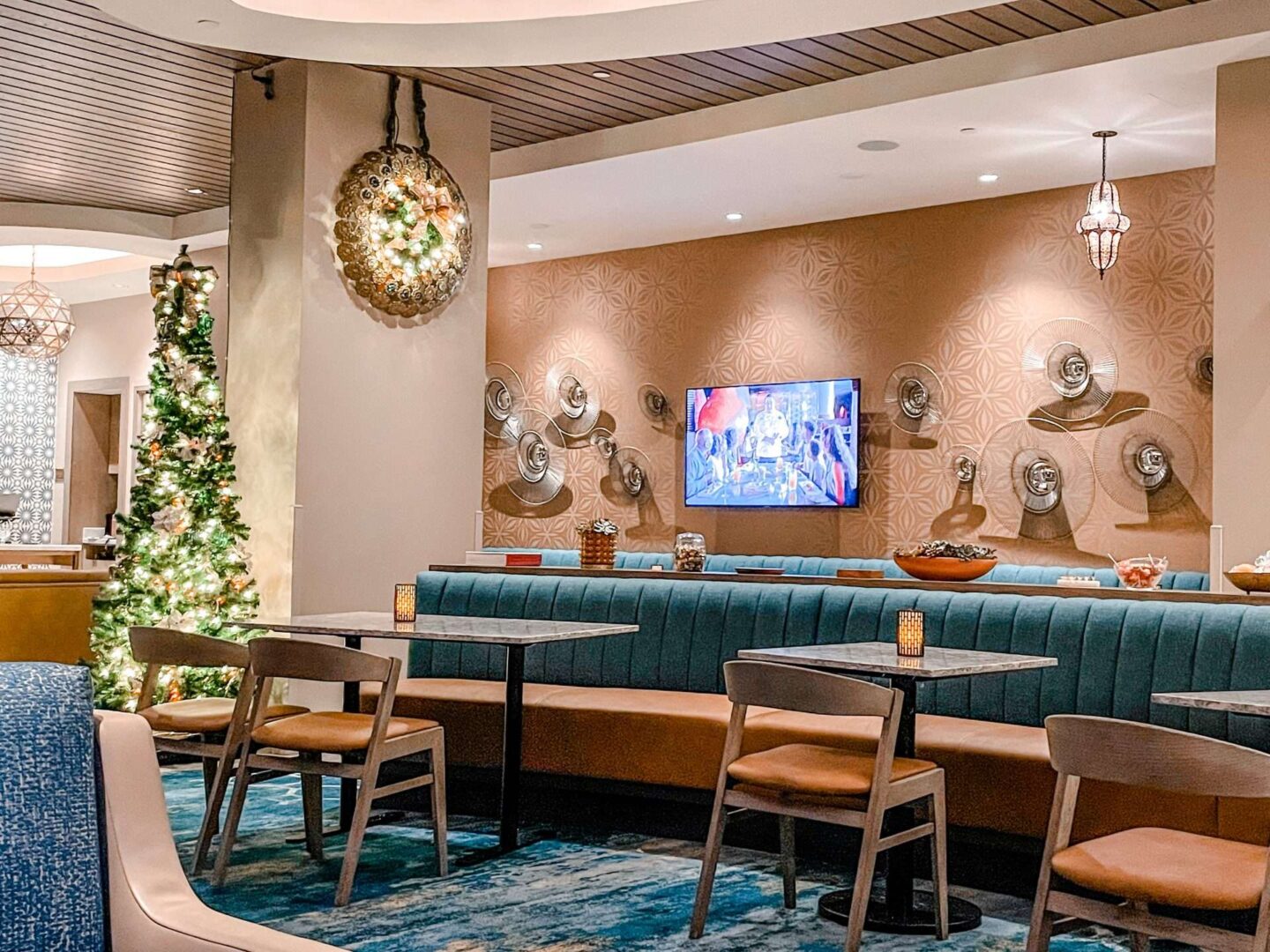 Chronos Club Level Lounge Coronado Springs