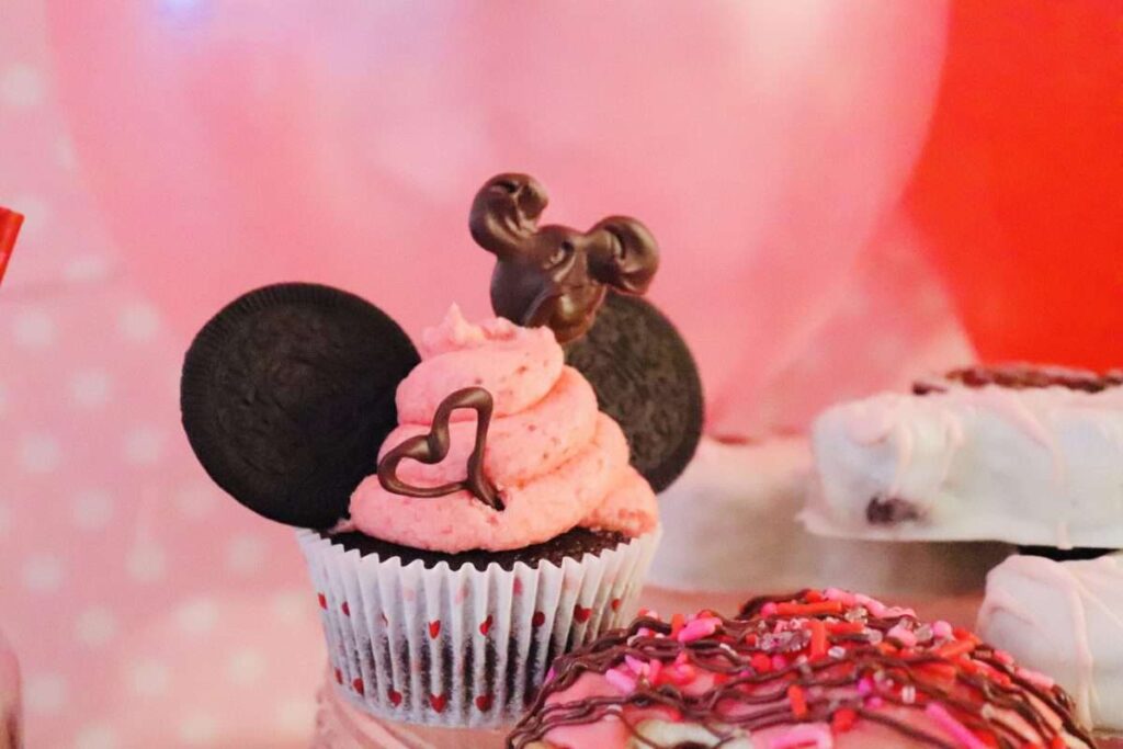 Mickey Cupcakes with Frosting