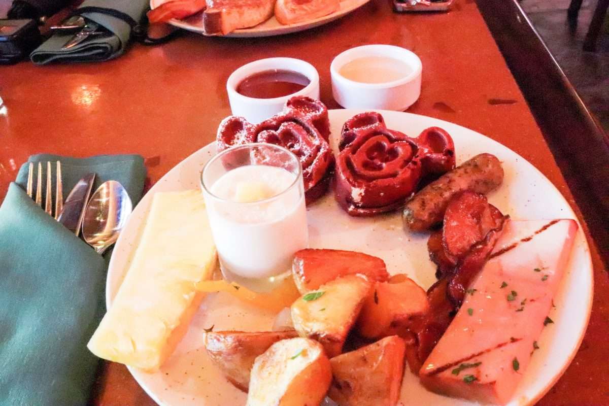 Breakfast at Makahiki Disney Aulani Resort