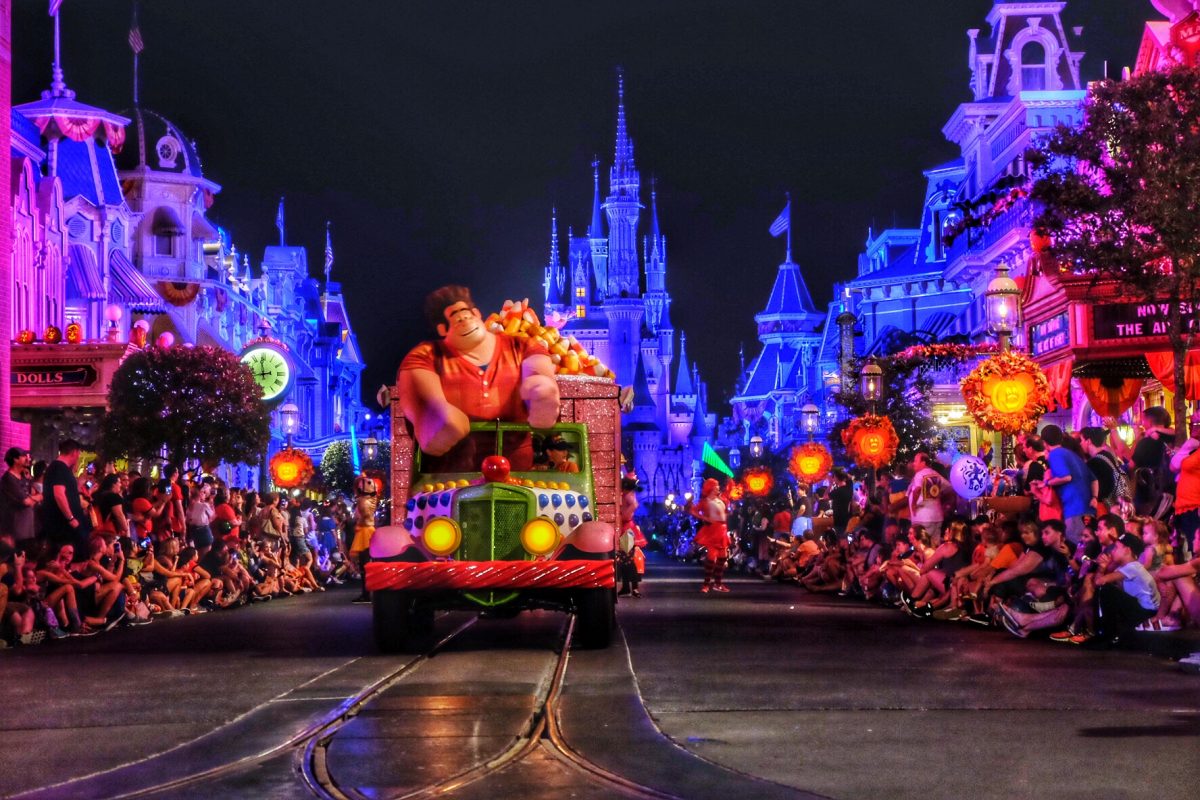 Mickey's Halloween Party Parade