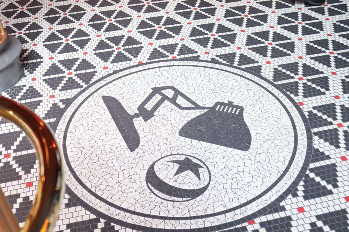 Lamplight Lounge Disneyland