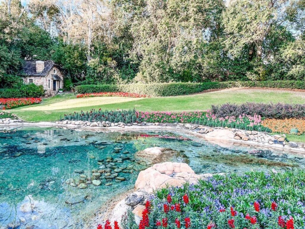 Epcot Canada Gardens