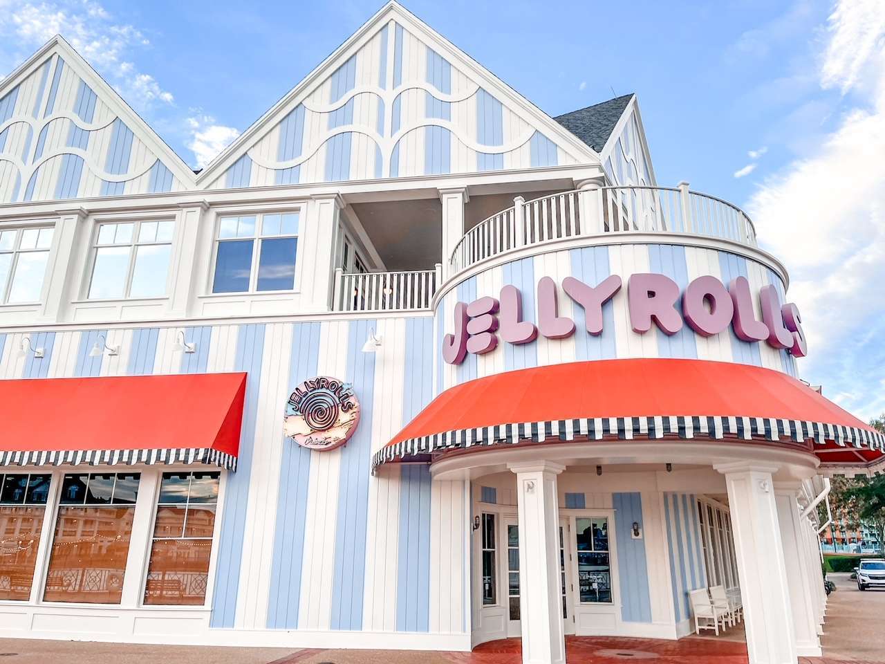 Jellyrolls Piano Bar at the Disney World Boardwalk