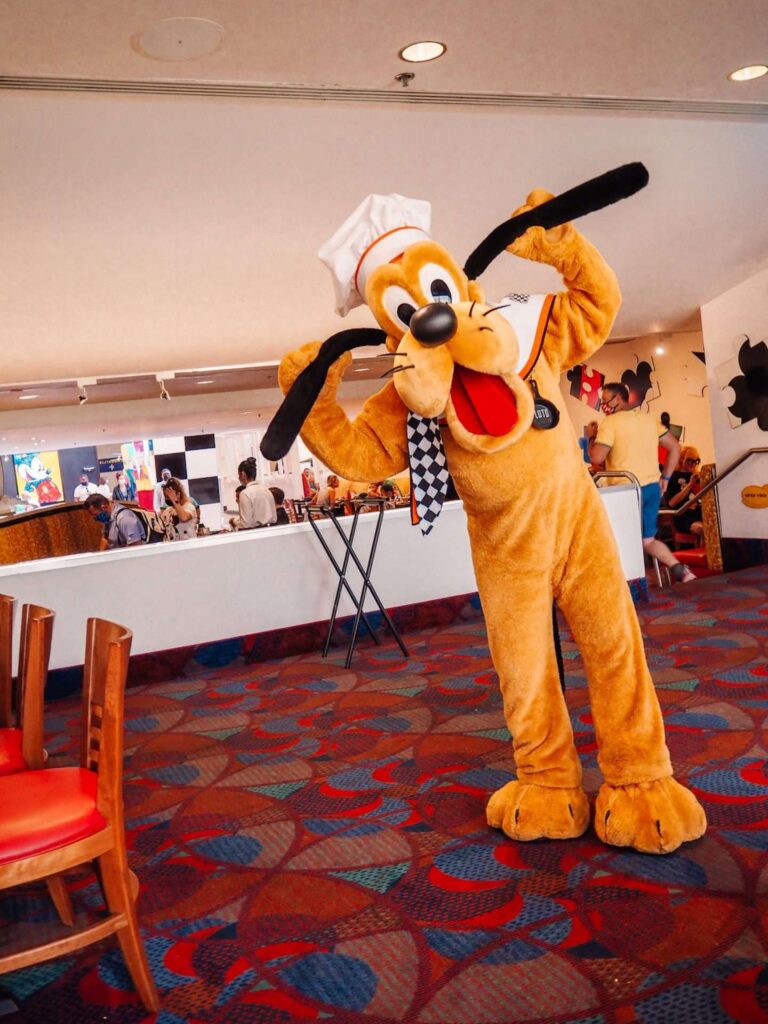 Chef Mickey Restaurant Characters Pluto
