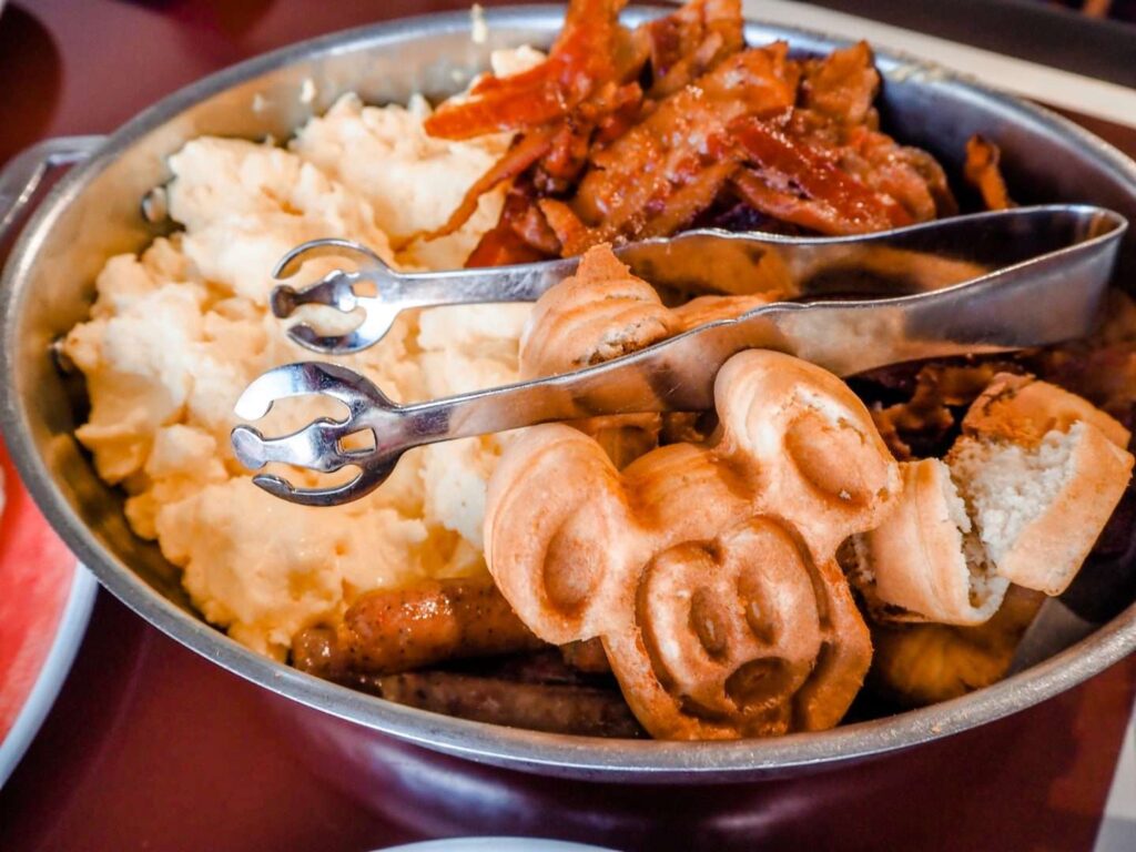 Breakfast Buffet at Chef Mickey