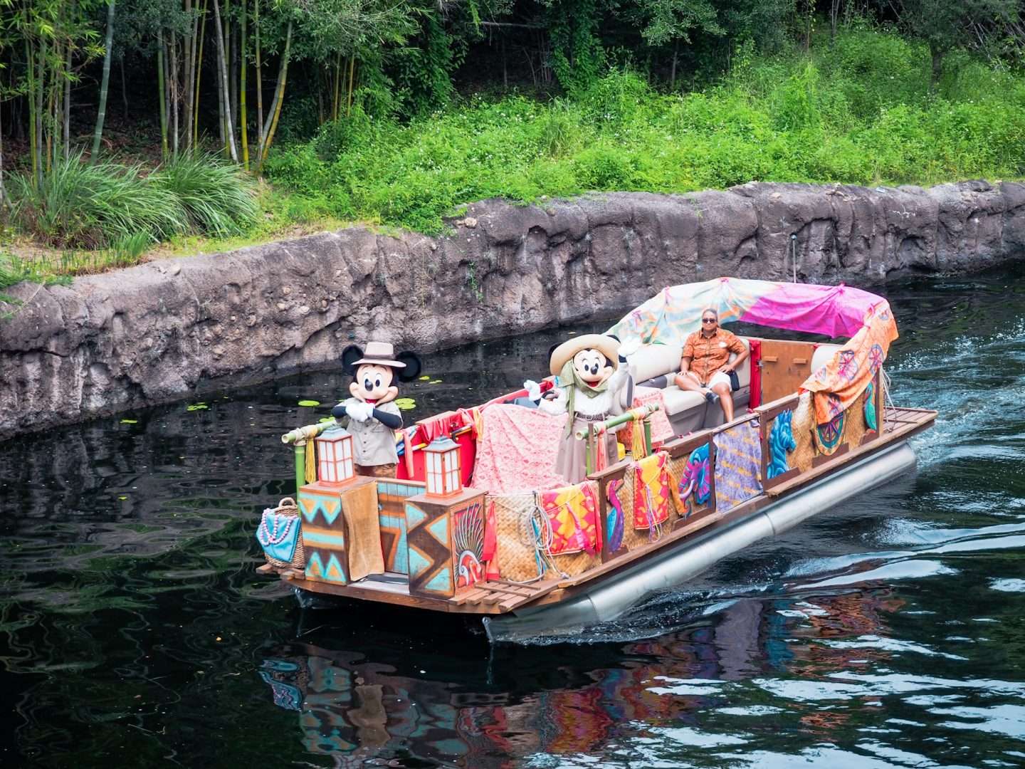 Animal Kingdom Character Float Mickey and Minnie