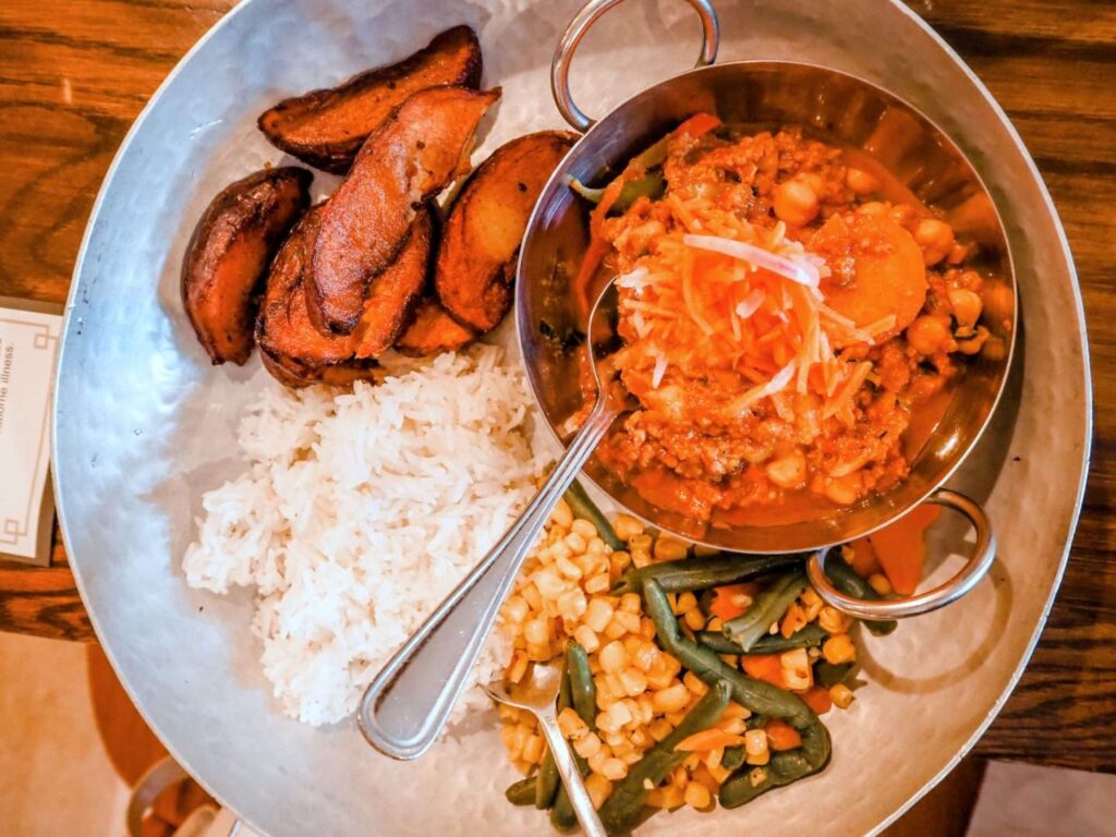 Animal Kingdom Tusker House