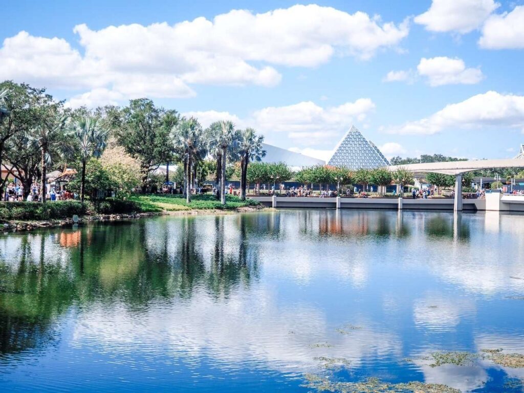 Epcot Park Disney Journey to Imagination