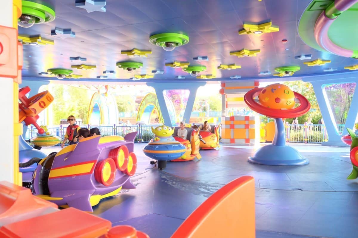 Toy Story Land Alien Swirling Saucers Disney Ride