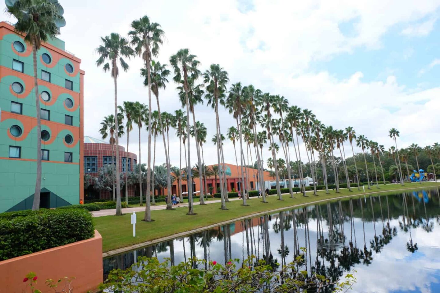 Disney Dolphin at Disney World Palm Trees
