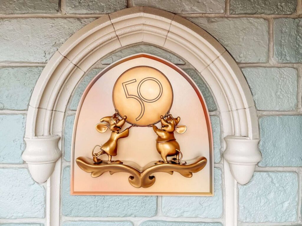 Jaq and Gus Statue at Magic Kingdom