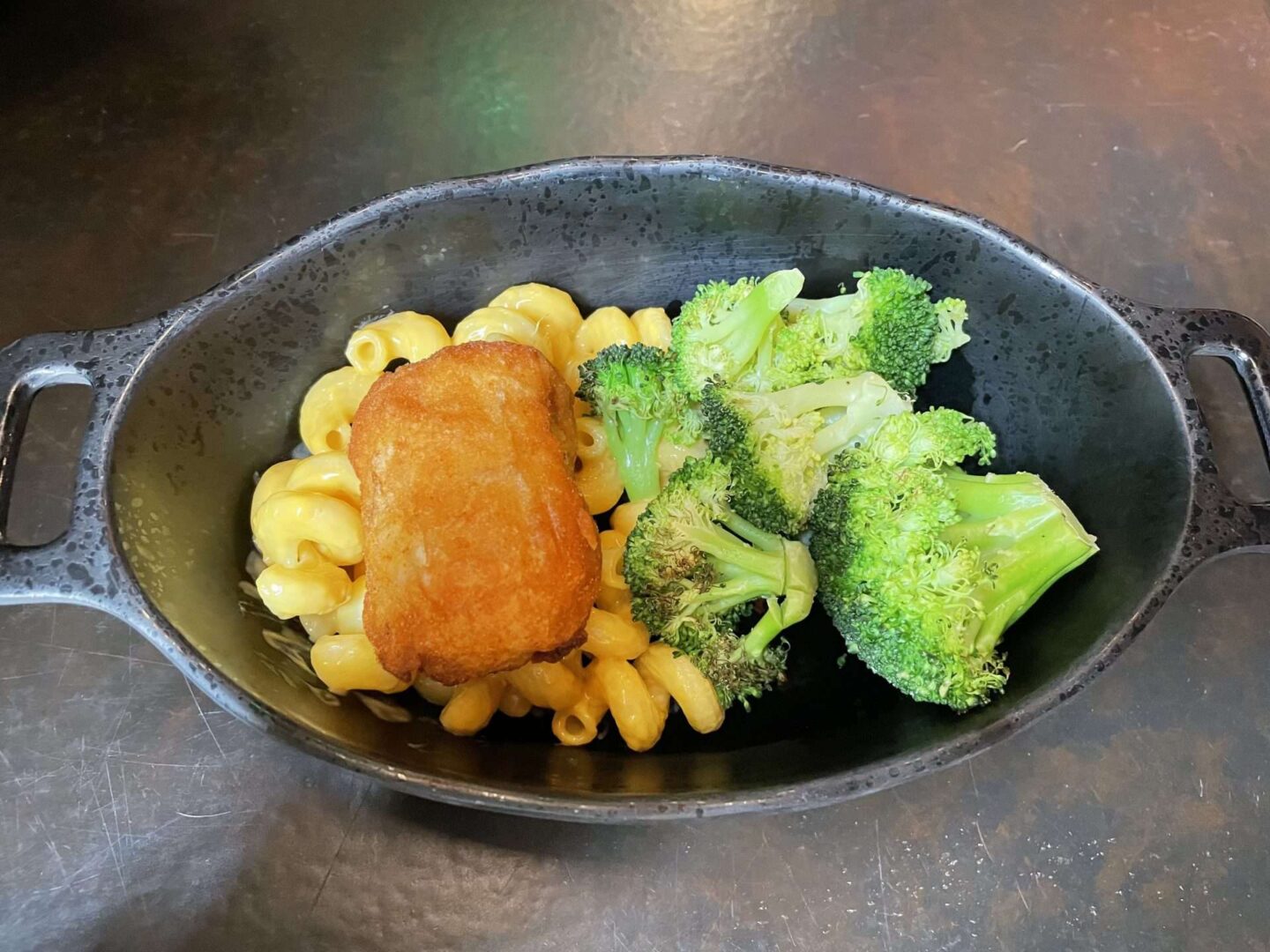 Hollywood Studios Quick Service Disney World Docking Bay Food and Cargo