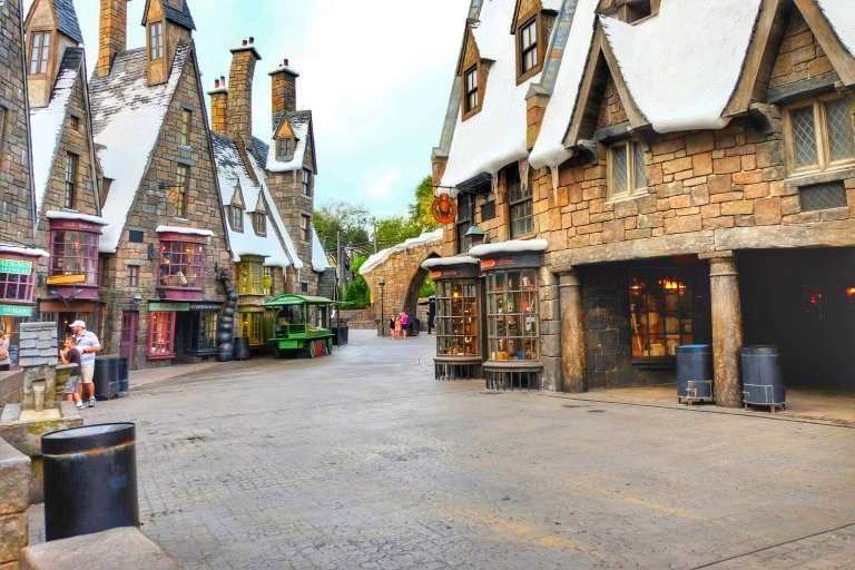Harry Potter Wizarding World Hogsmede