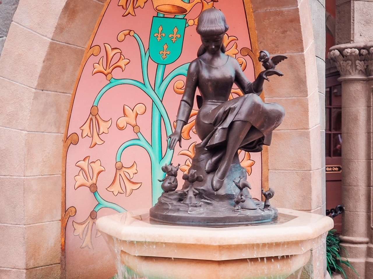 Cinderella Fountain at Magic Kingdom Fantasyland