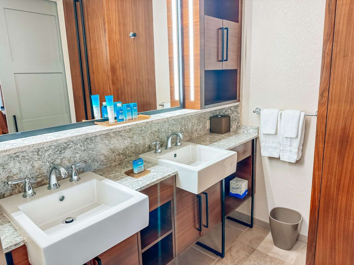 Coronado Springs Bathroom Disney Resort