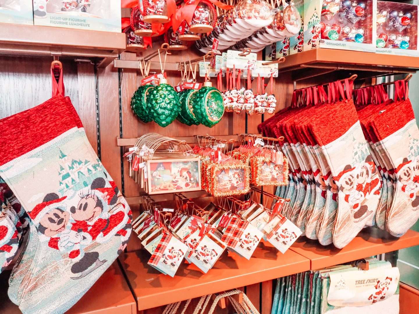 The Christmas Shop in Magic Kingdom disney world