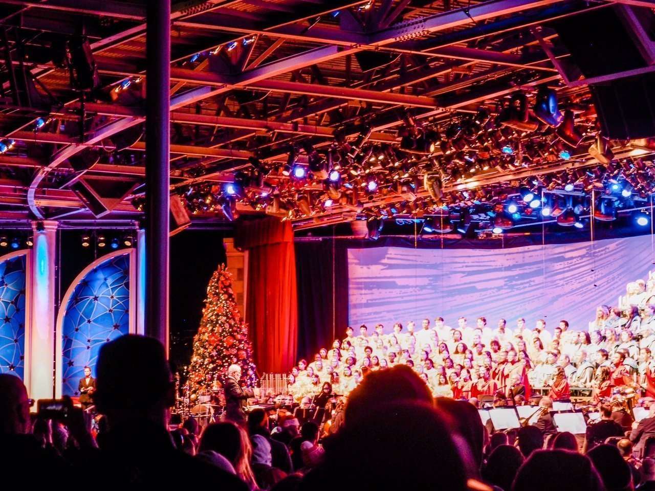 Candlelight Processional Epcot Orchestra Christmas Narrators