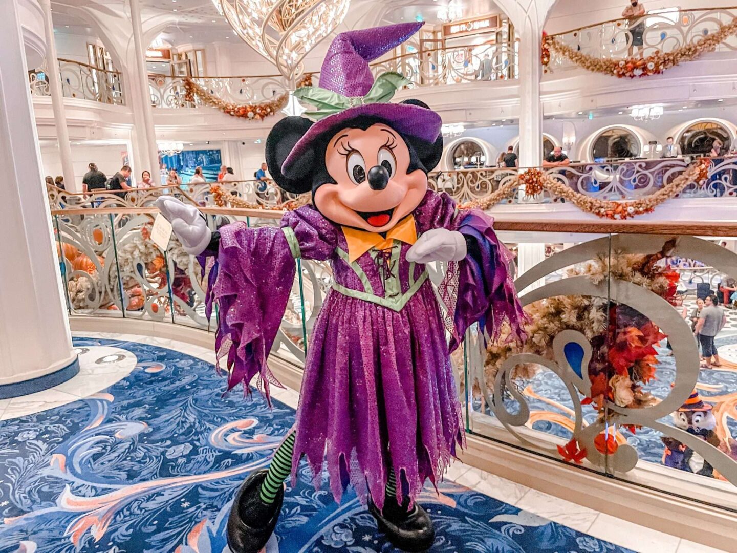 Minnie Mouse Disney Cruise Halloween