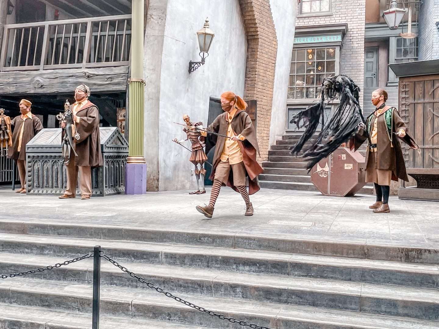 Wizarding world of Harry Potter Show Three Brothers Universal