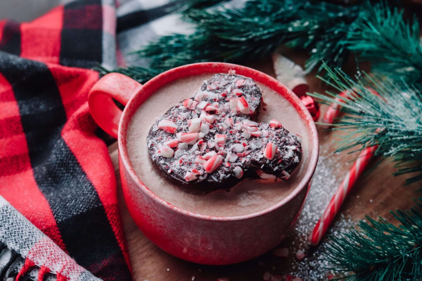 Mickey Shaped Marshmallows with Peppermint and Chocolate