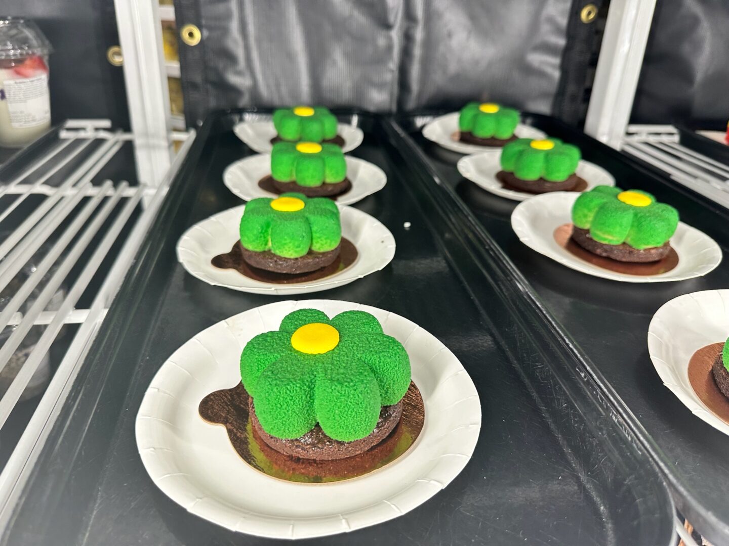 Pop Century desserts in food court