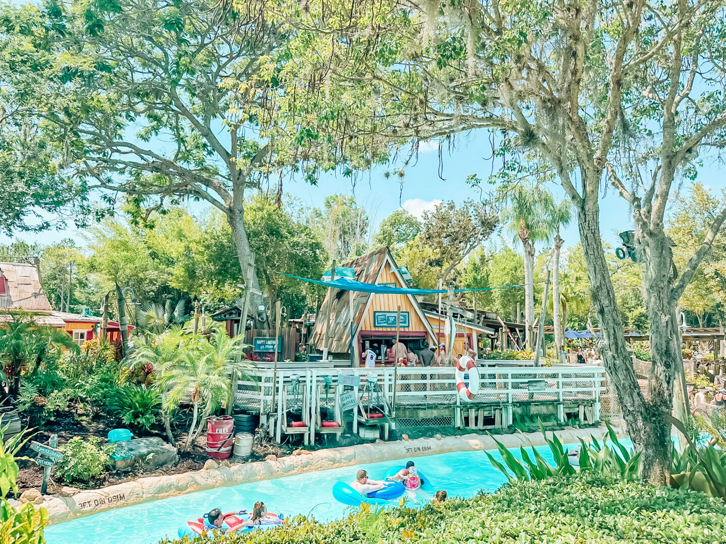 Typhoon Lagoon Lazy River Disney World Water Park