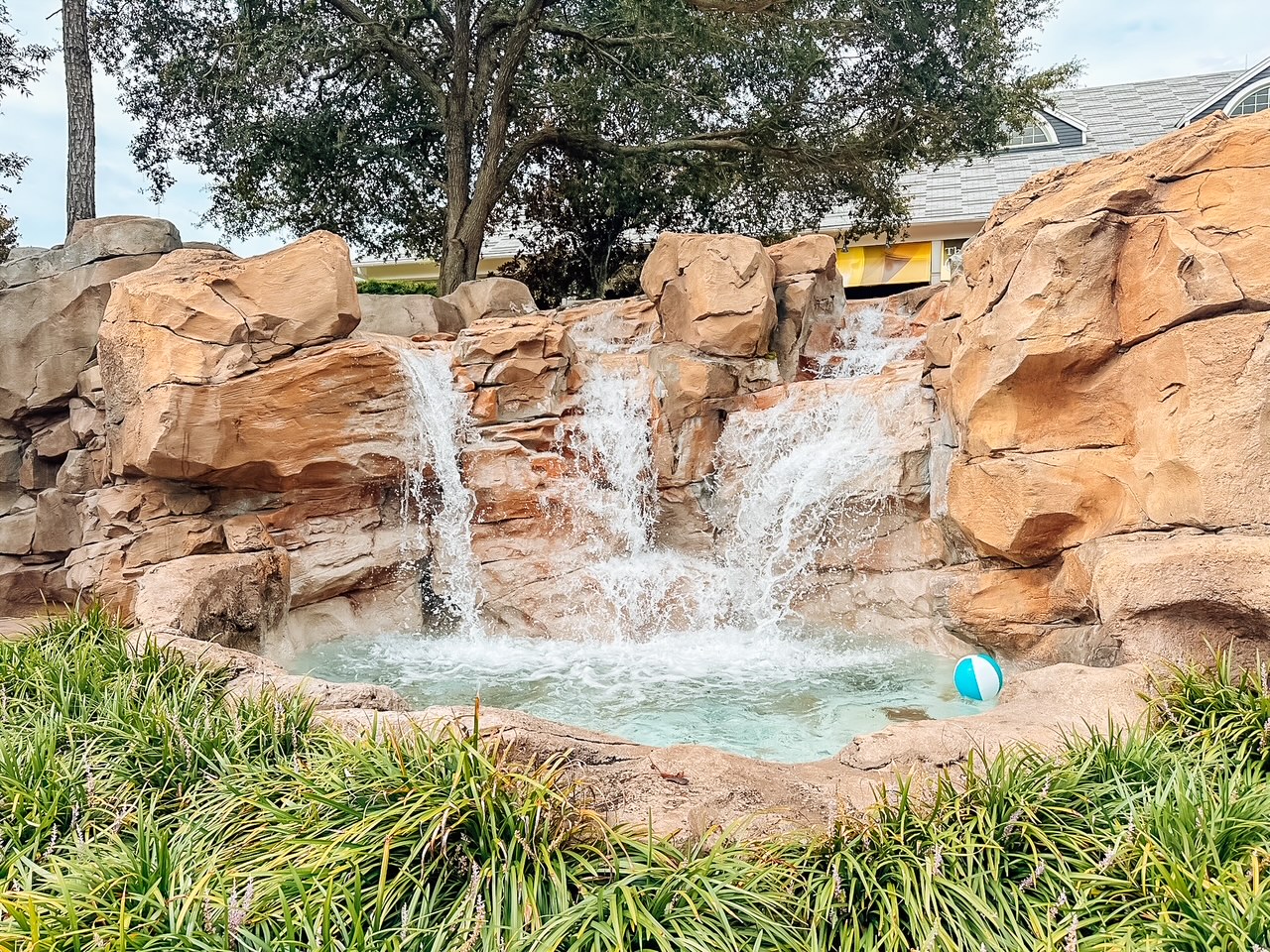Saratoga Springs Pool Disney World