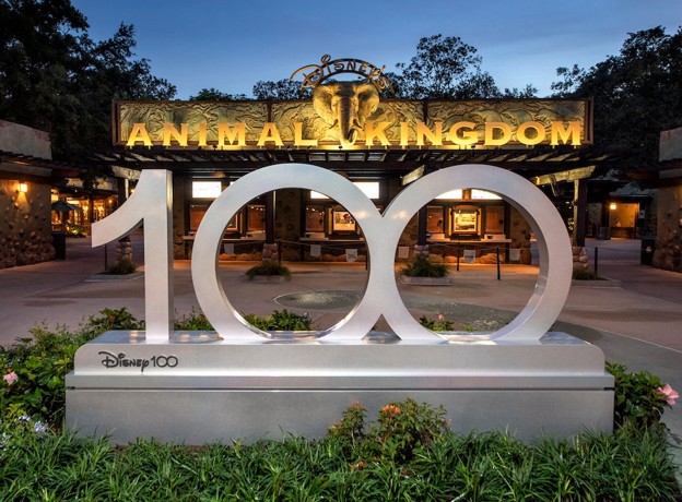Animal Kingdom 100 Photo Op